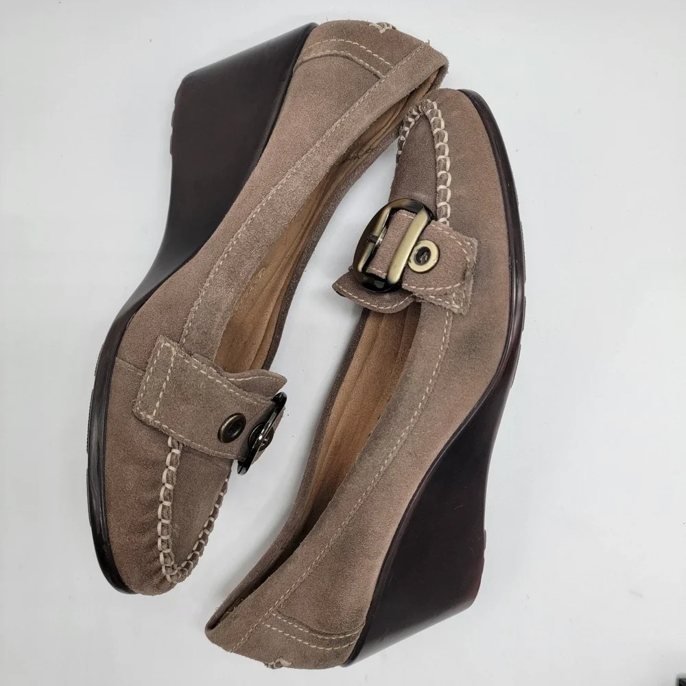 Naturalizer light brown